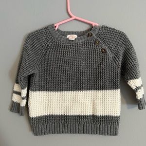 Boy sweater grey white